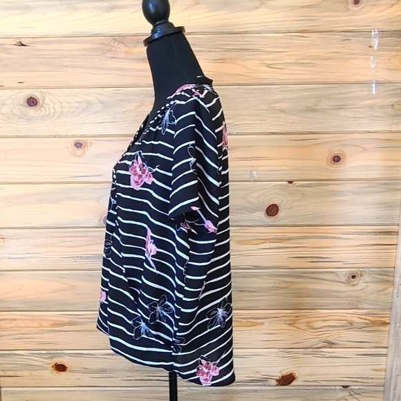 Apt.9 Black Striped Floral Wrap Blouse Ladies Size Large - Picture 2 of 6